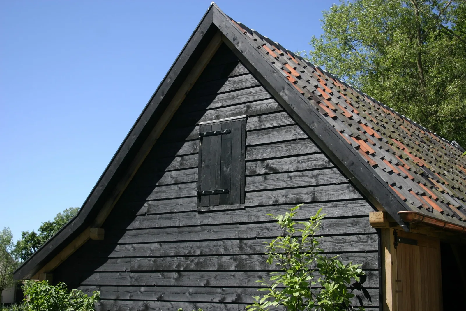 Vervanging van vier monumentale bijgebouwen