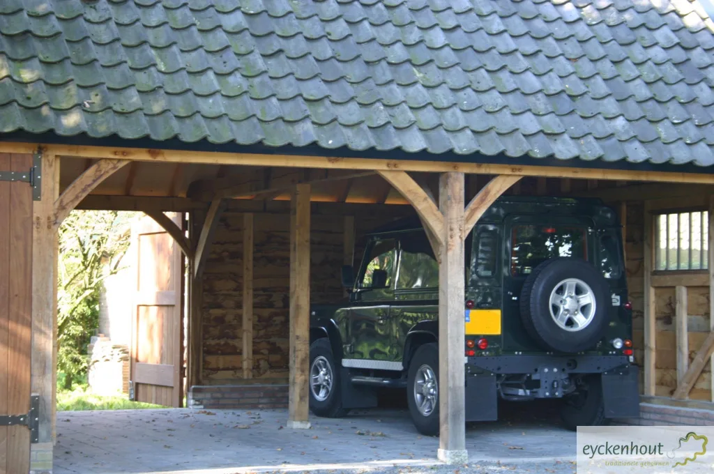 Eiken carport voor een Land Rover Defender
