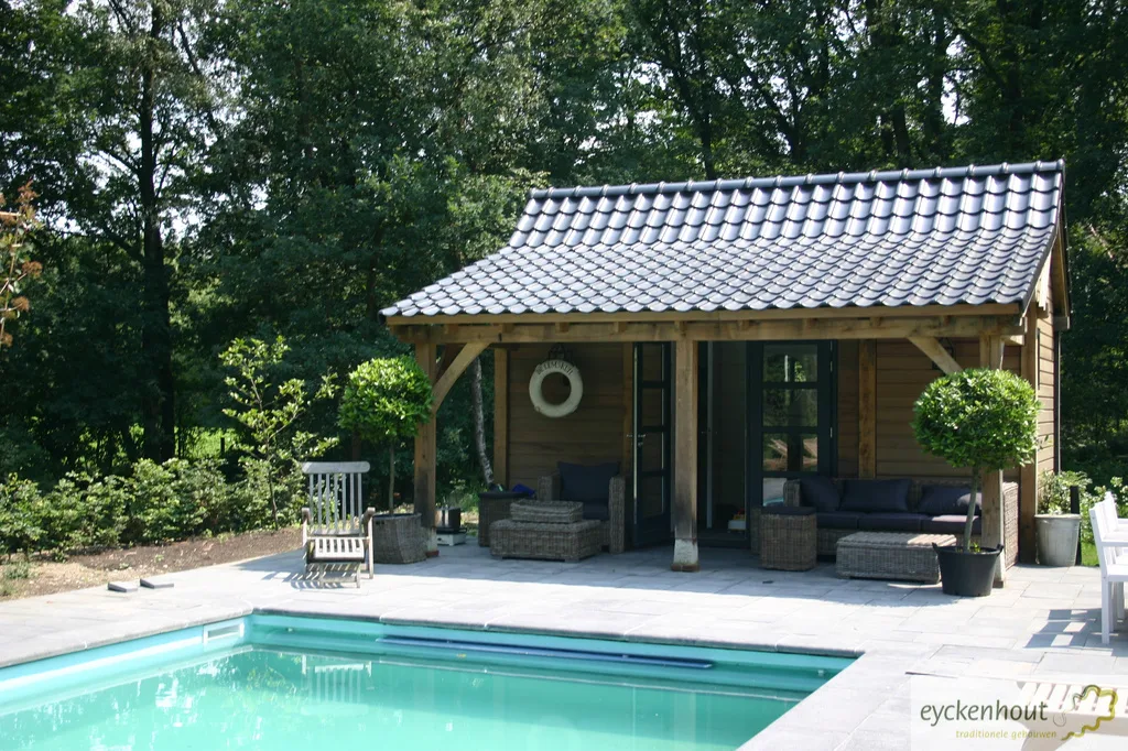 Eiken poolhouse op maat gebouwd