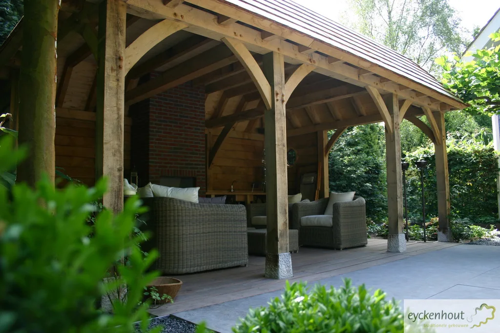 Terrasoverkapping in eikenconstructie met shingles