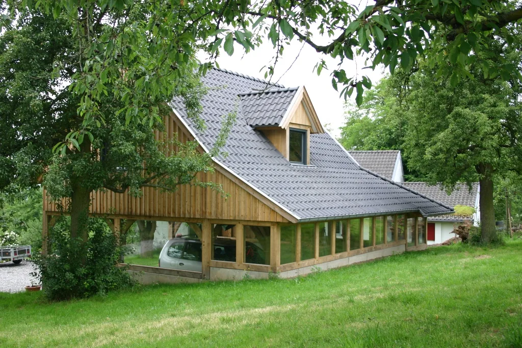 Een eiken atelier als gastenverblijf