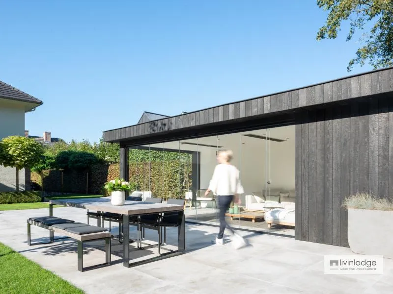 Luxe tuinhuis met overdekt terras