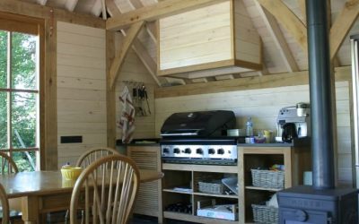 Eikenhouten bijgebouw met gasten verblijf