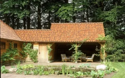 Eikenhouten bijgebouwen met veranda in hoekopstelling