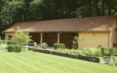Eikenhouten bijgebouwen poolhouse gastenverblijf
